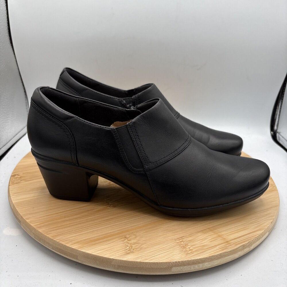Clarks Women's Emslie Boot Size 9.5 Block Heel Bootie Shootie Black Leather